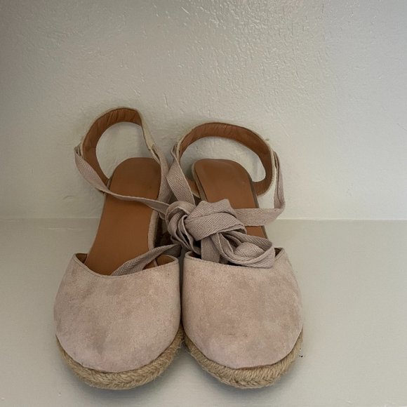 Espadrilles - Picture 2 of 2